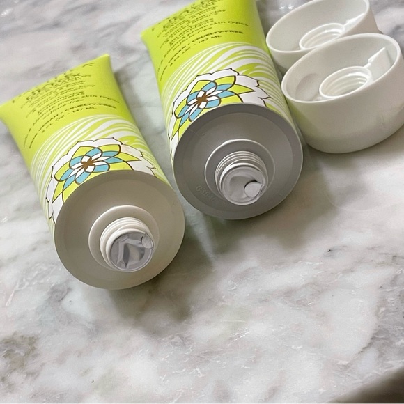 PACIFICA Kale Detox deep cleaning face wash - Picture 3 of 3